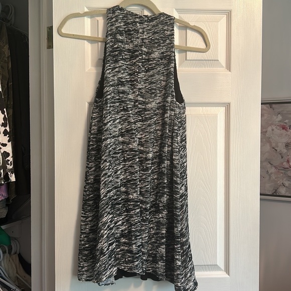 Aritzia dress - Picture 4 of 4